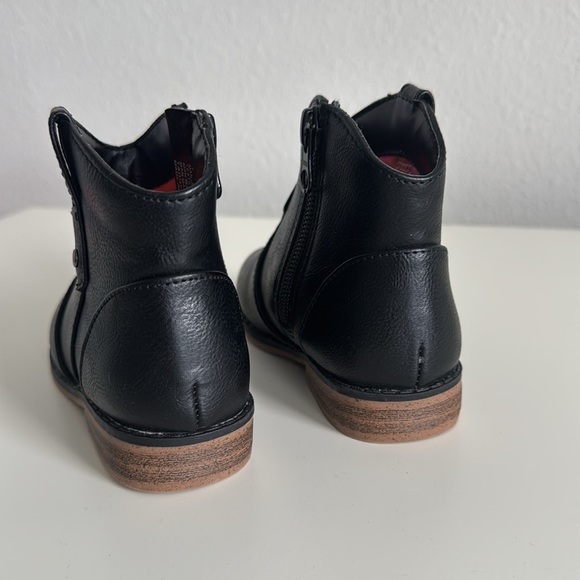 Cat & Jack Toddler black Ankle Cowboy Boot Bootie Size 7 - Picture 4 of 8